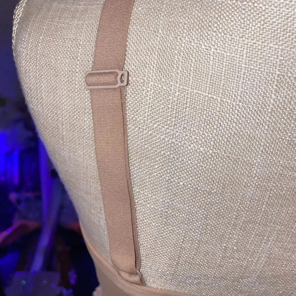 NATORI UNLINED CONVERTIBLE BRALETTE WITH LIGHT SUPPORT NUDE SIZE XL - Picture 4 of 8